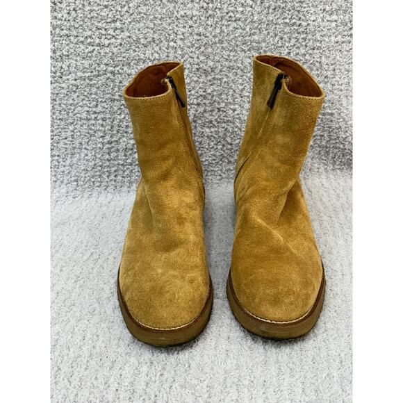 Clark's Women's Tan Suede Leather Booties Shooties Size 6.5 #64768 - Picture 2 of 8